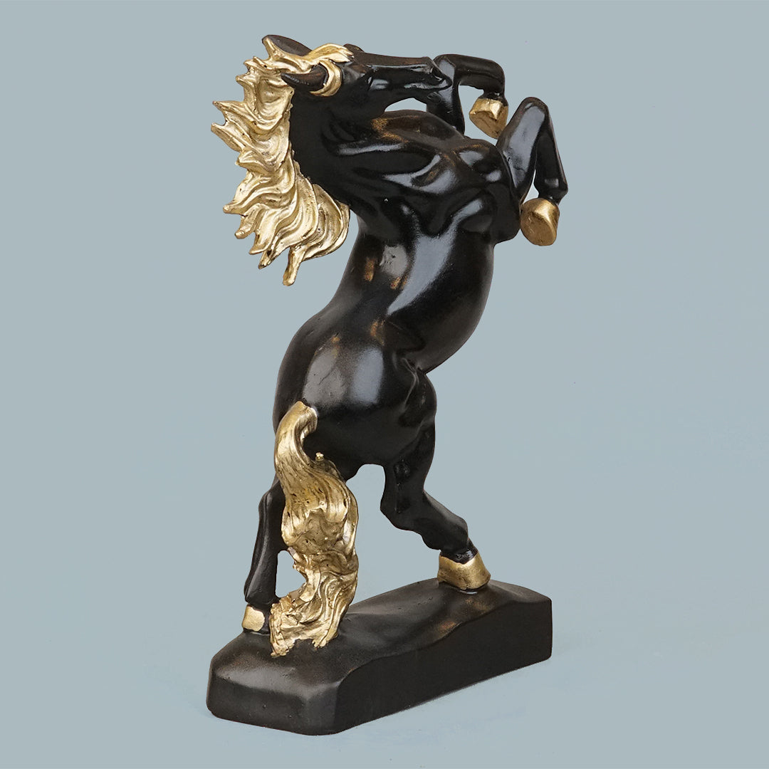 Royal Rearing Horse - Onyx Black
