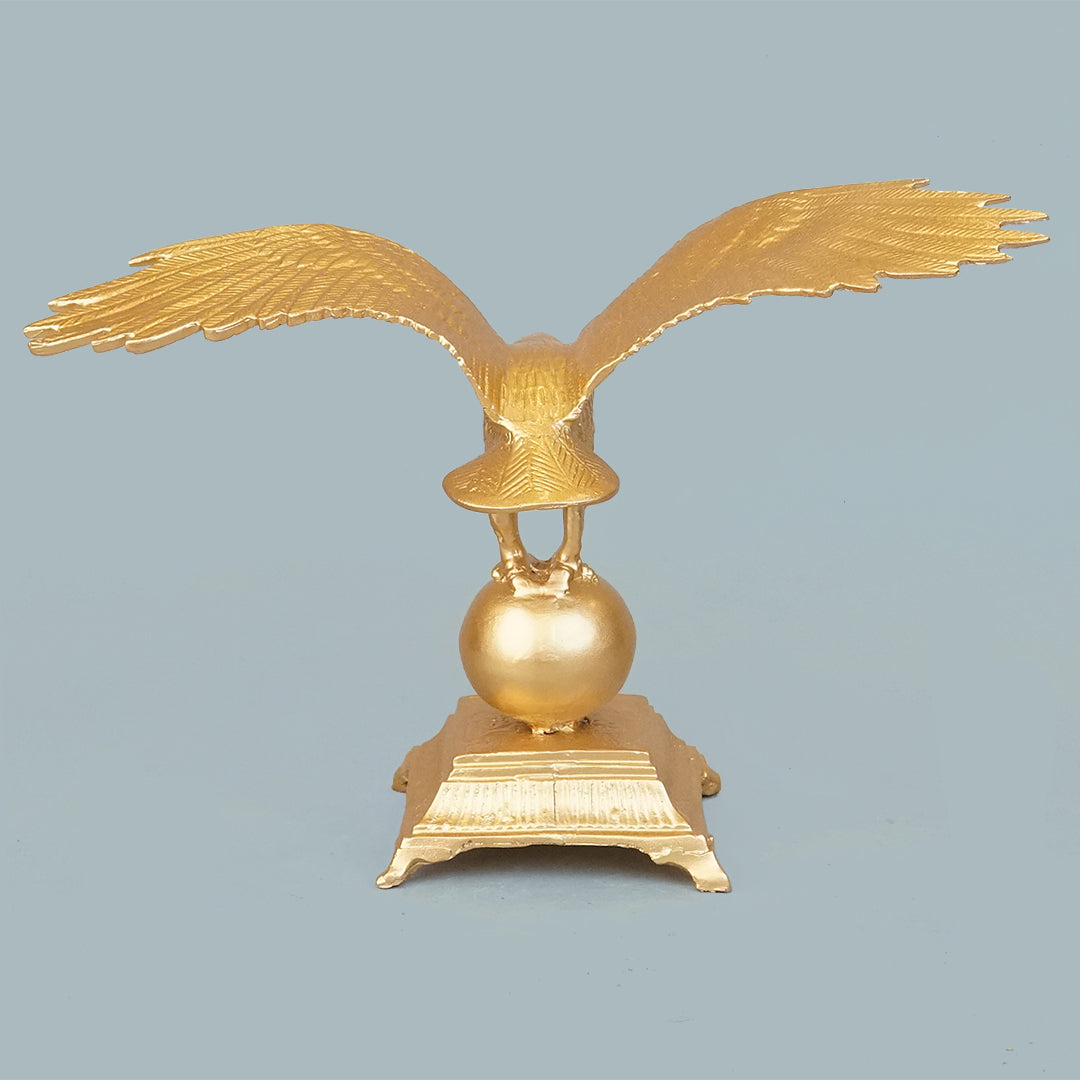 Royal Golden Eagle - Victory Pose