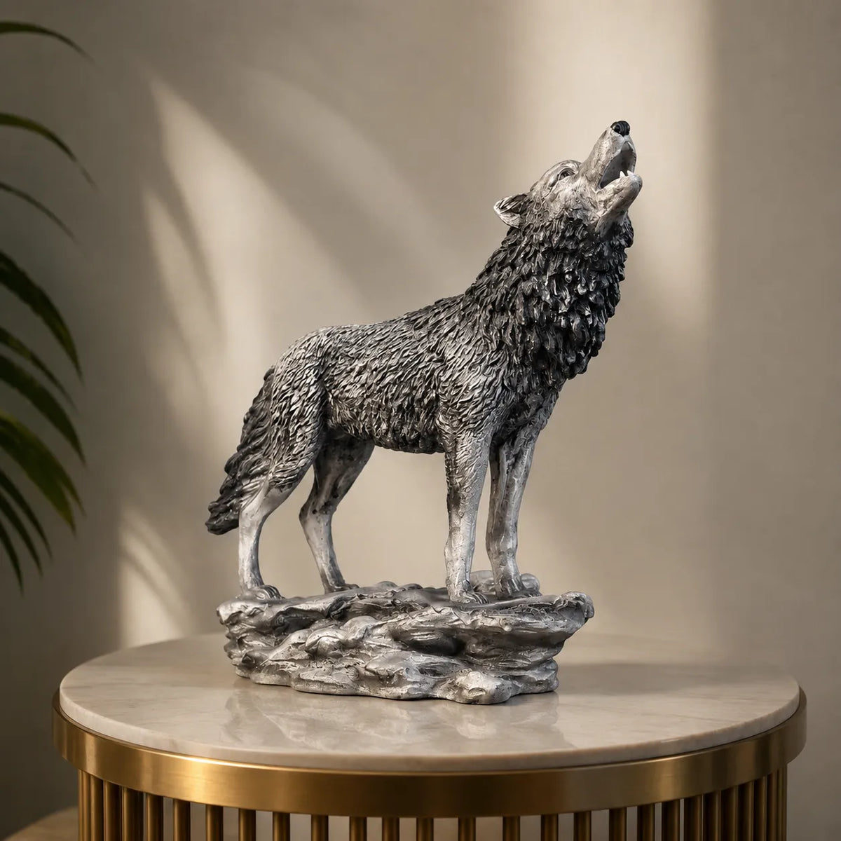 Royal Howling Wolf - Glacial Silver Collection