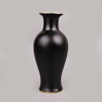 Royal Minimalist Vase - Black & Gold Collection