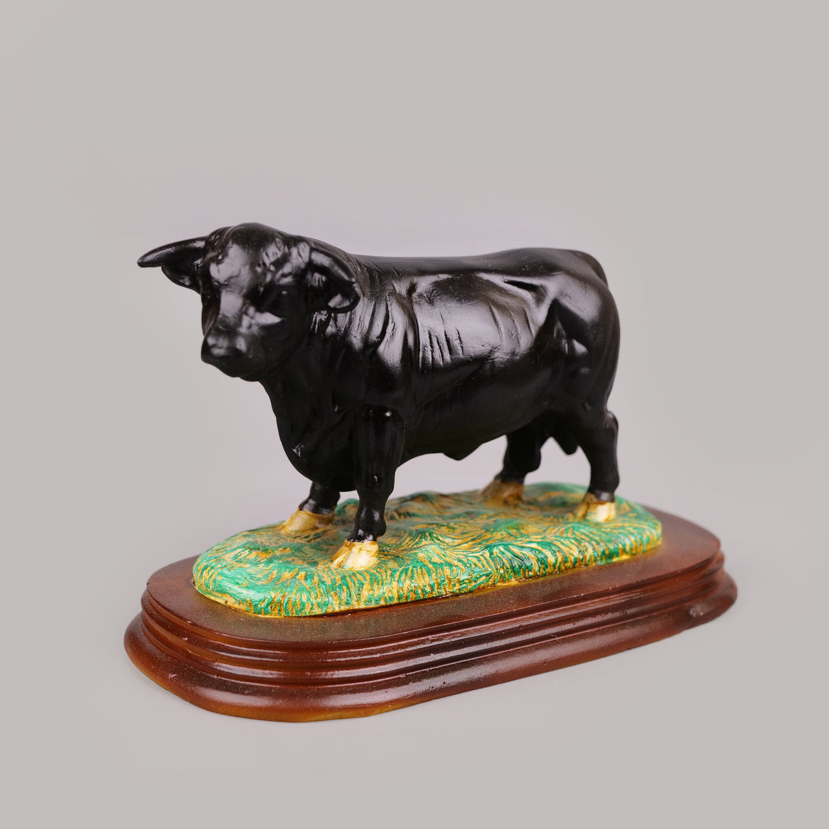 Royal Aberdeen Angus Bull - Pastoral Heritage Collection