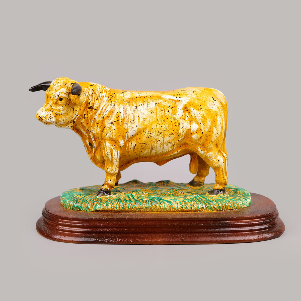 Royal Gelbvieh Bull - Pastoral Heritage Collection