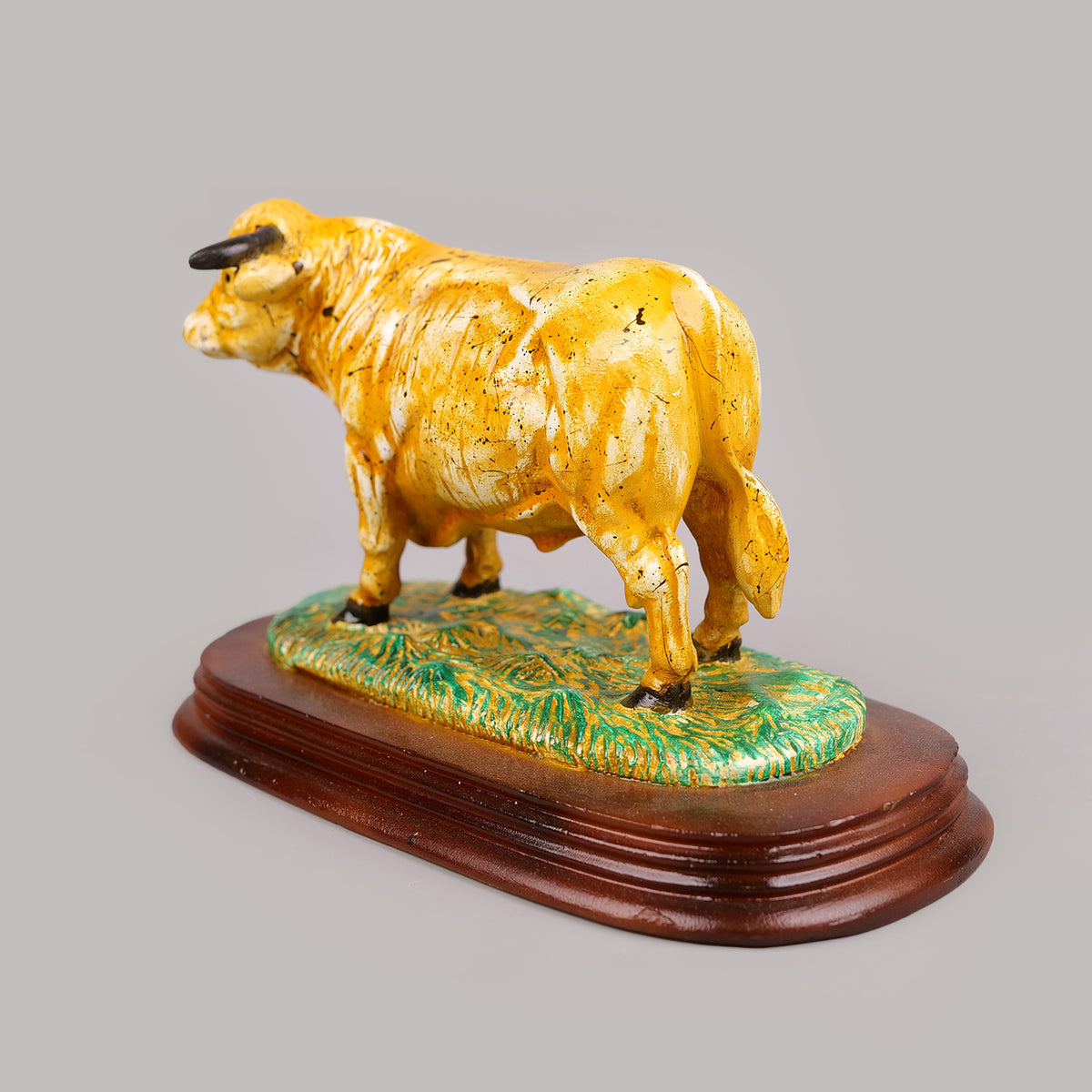 Royal Gelbvieh Bull - Pastoral Heritage Collection