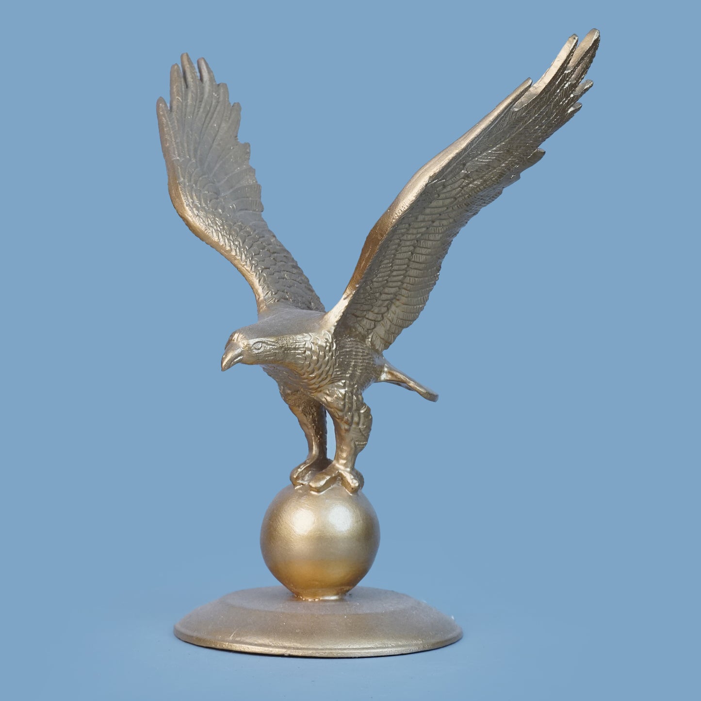Royal Sovereign Eagle - Gold Horizon Collection