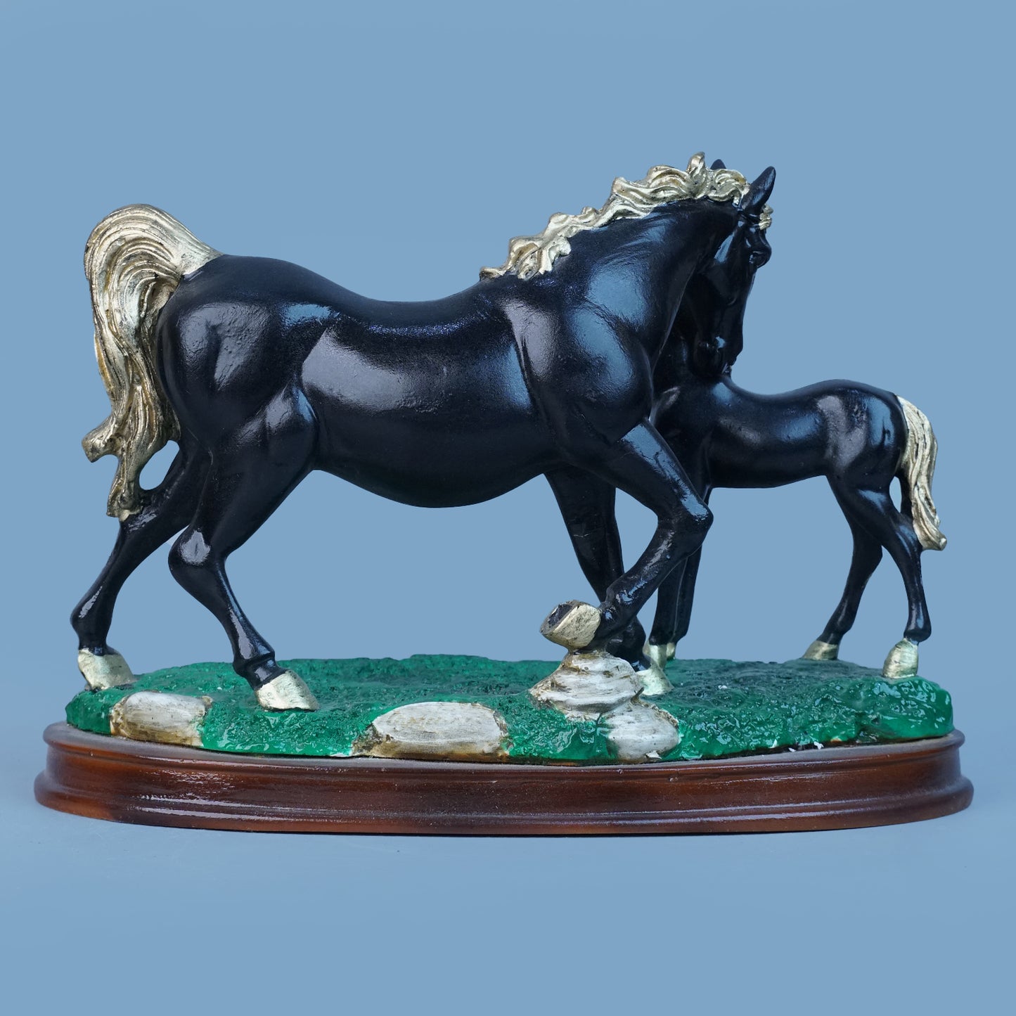 Royal Companionship Statue - Onyx Gold Collection