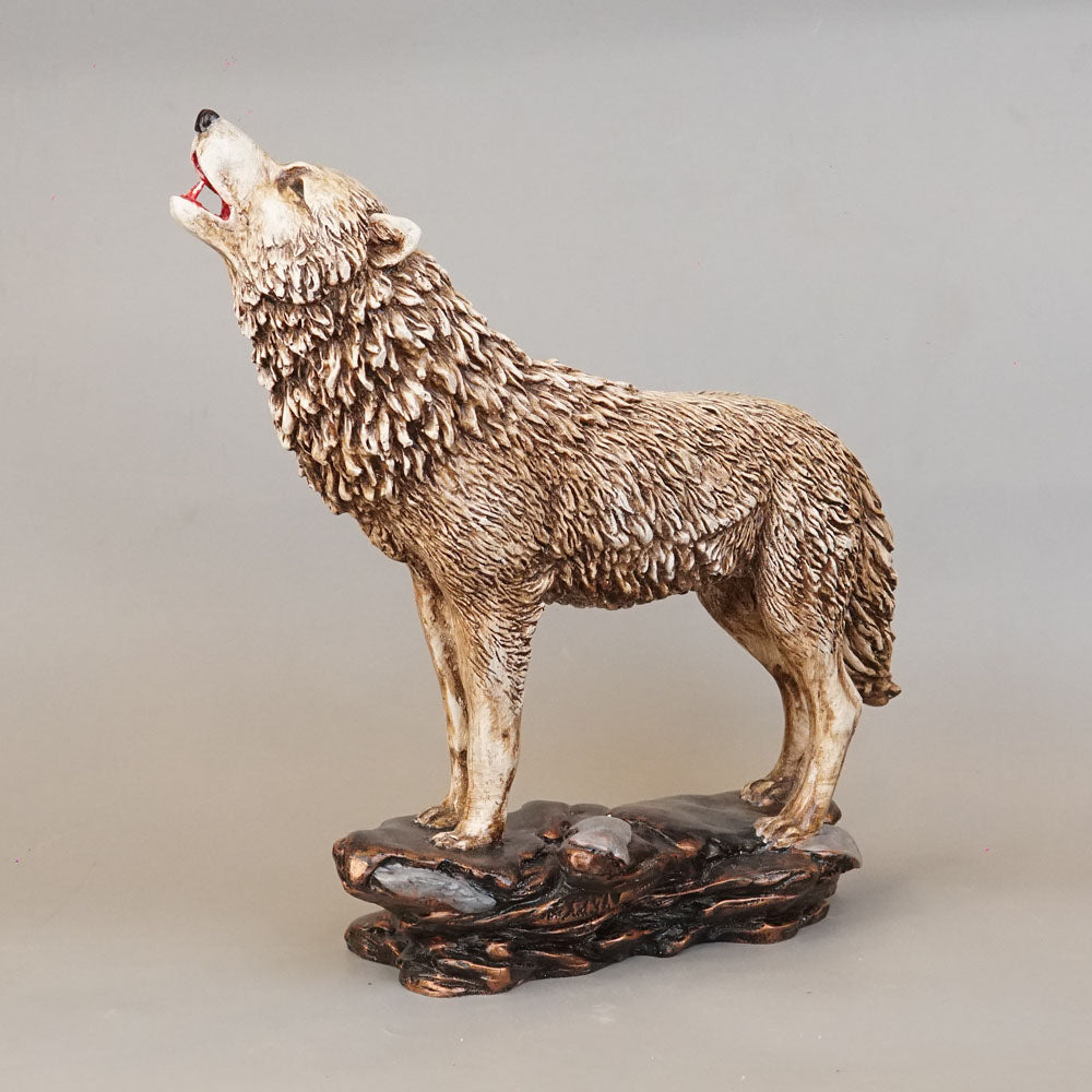 Royal Howling Wolf Wildlife Statue