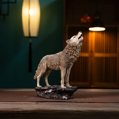 Royal Howling Wolf - Arctic White Collection