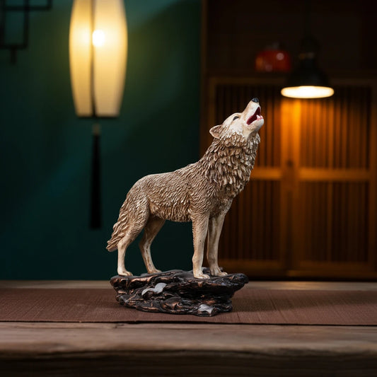 Royal Howling Wolf - Arctic White Collection
